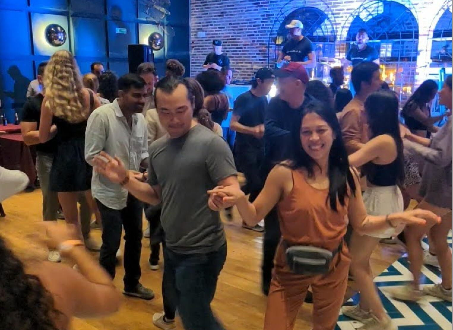 Dance Slasa in Medellin Salsa Dancing in Medellin